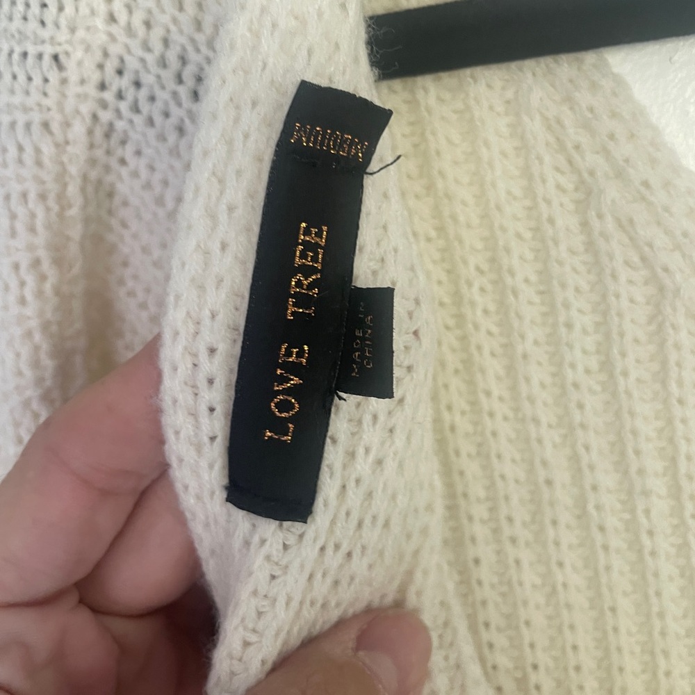 Cropped Sweater - Picture 3 of 3